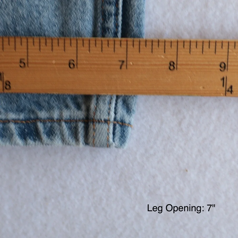 Vintage Levis 550 Relaxed Fit Tapered Leg Jeans Light Wash 29x34 Fits 27x33